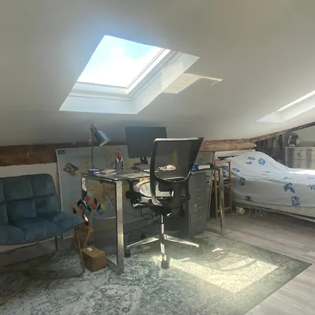 Duplex Avec Balcon Centre